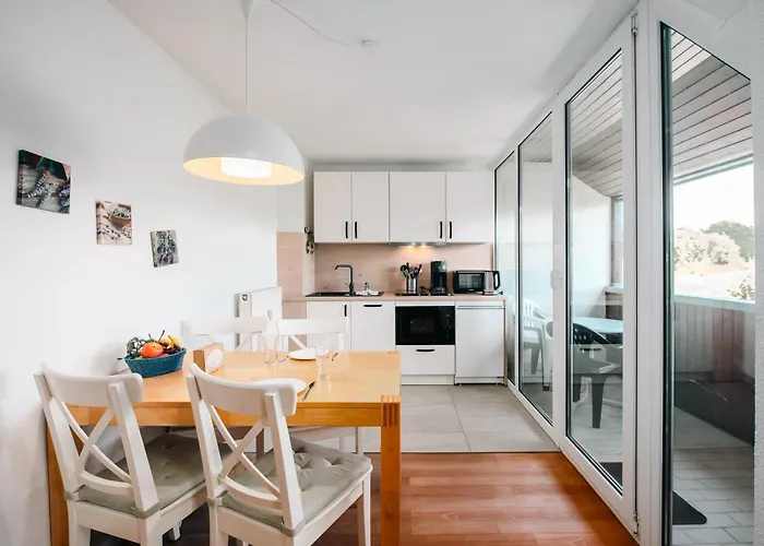 Strandhaus Lobbe, Mohnblume Nr 20 密德海根