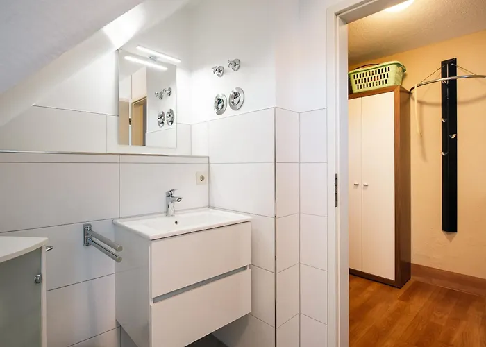 Strandhaus Lobbe, Mohnblume Nr 20 * 密德海根
